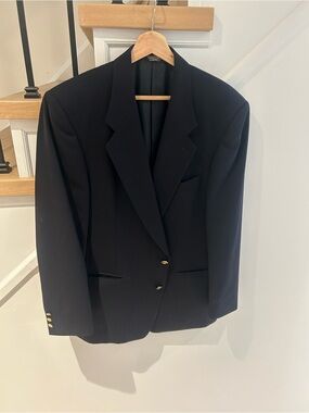 Harry Rosen Men's Black Blazer with Gold Buttons